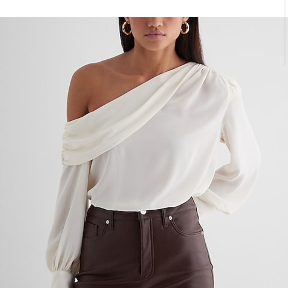 NWT One Shoulder Bodysuit